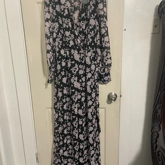 New, never worn. To small for  me. - Picture 2 of 4